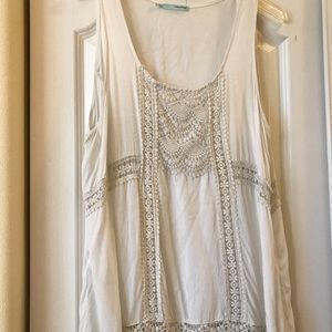 Adorable Maurice’s Tank with Lace Inlay! XL